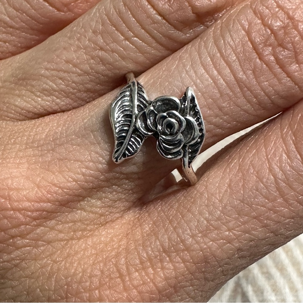 silver Rose Boutique ring